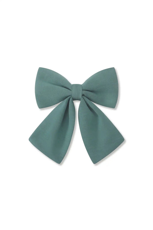 Large Alligator Clip Bow in Pine