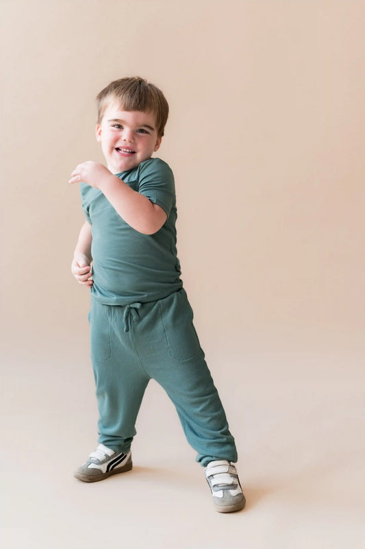 Ribbed Jogger Pant in Pine