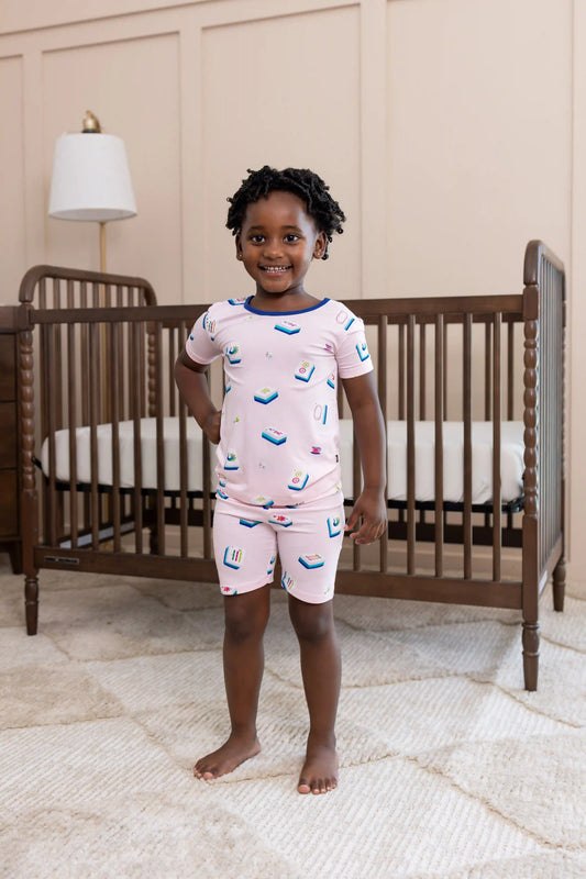 Short Sleeve Pajamas in Sakura Mahjong