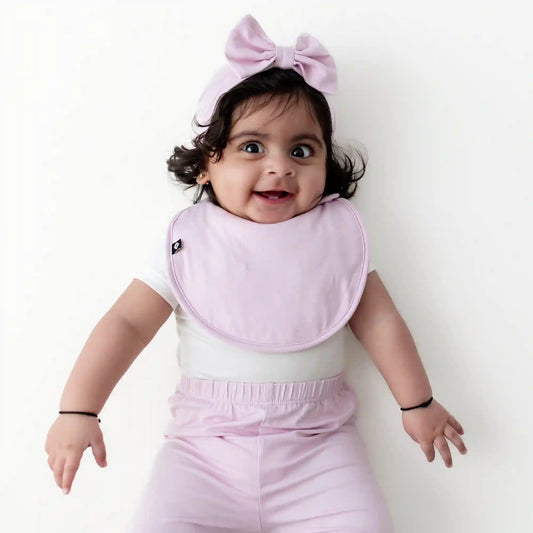 Cushy Bib in Thistle